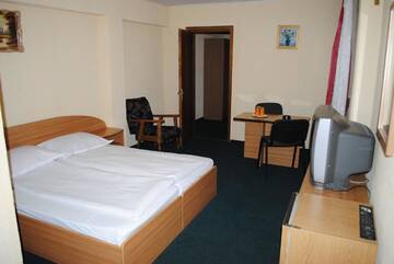 Фото номера Люкс Отель Hotel West г. Шкея 15