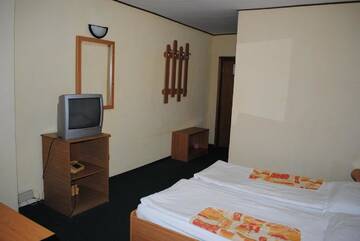 Фото номера Люкс Отель Hotel West г. Шкея 16