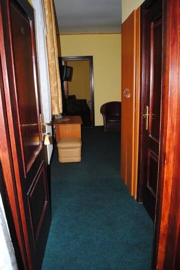 Фото номера Люкс Отель Hotel West г. Шкея 19